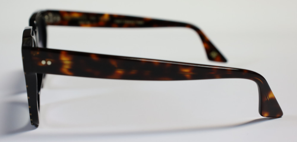 artemide occhiali da sole aste tartarugate