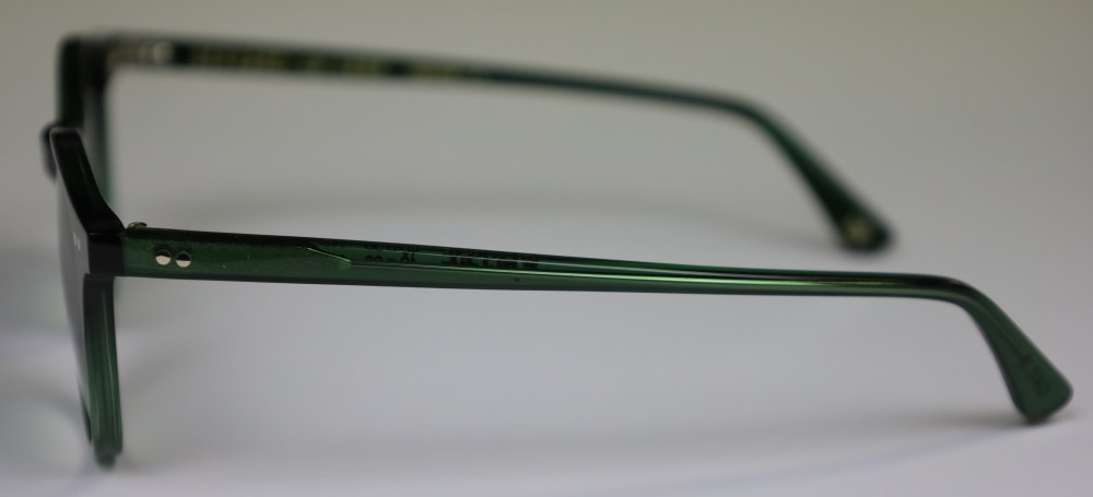 efesto occhiali da sole verdi lenti verde sfumato dettaglio