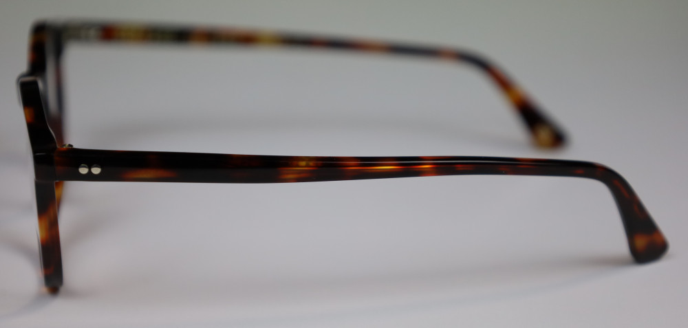 efesto occhiali da sole tartaugati lenti verde dettaglio