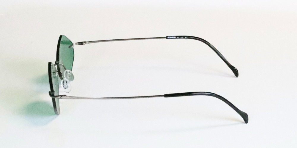 Occhiali da sole in titanio lenti rombo verde anche graduate