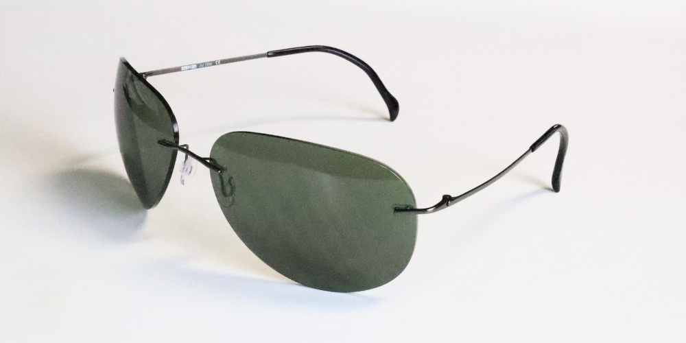 Occhiali da sole in titanio con lenti polarizzate marca Bernabei