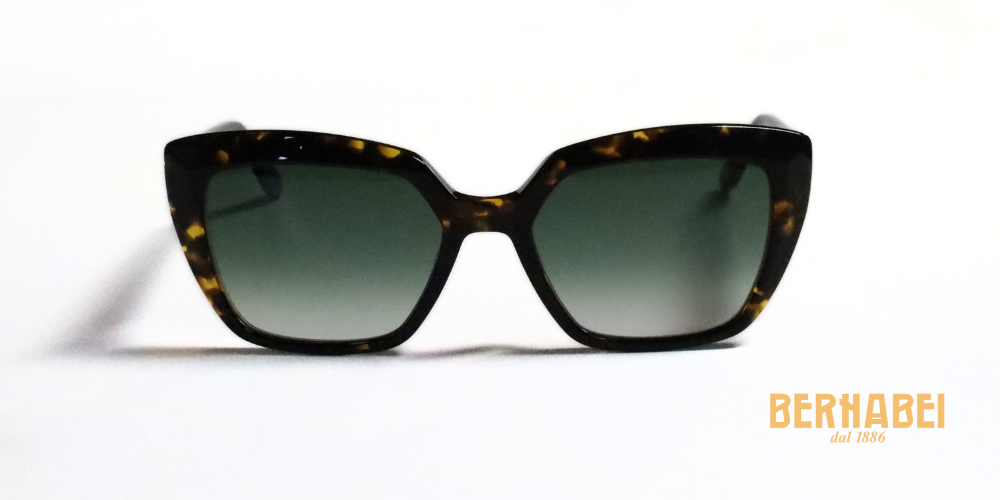 occhiali da sole tartarugati con lenti verdi e montatura spessa linea Bernabei