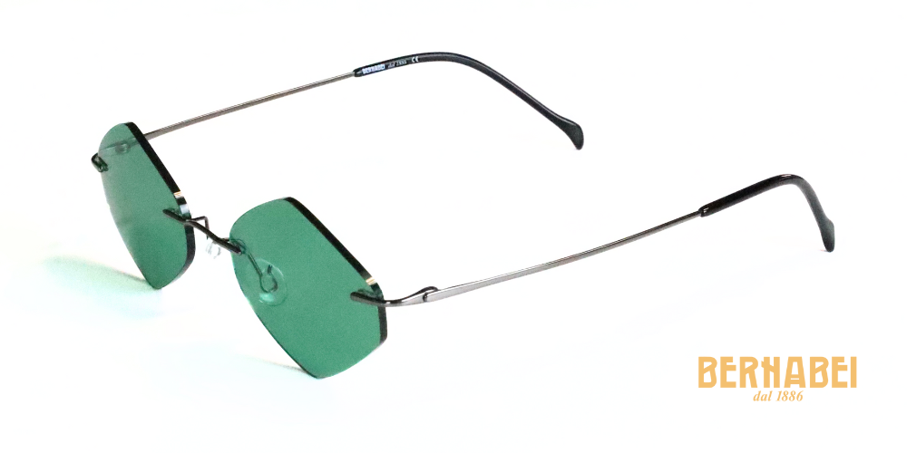 Occhiali da sole in titanio lenti rombo colore verde