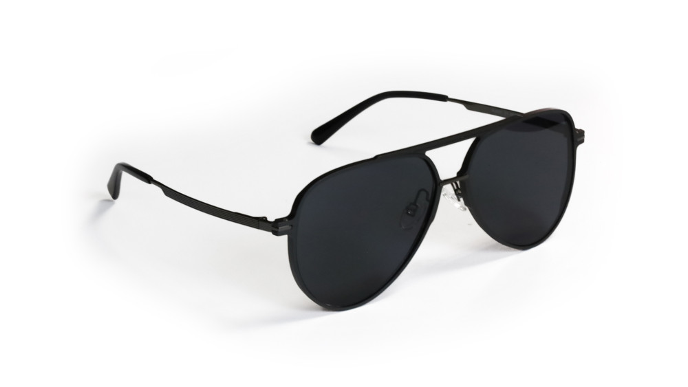 occhiali da sole in alluminio a goccia montatura nera