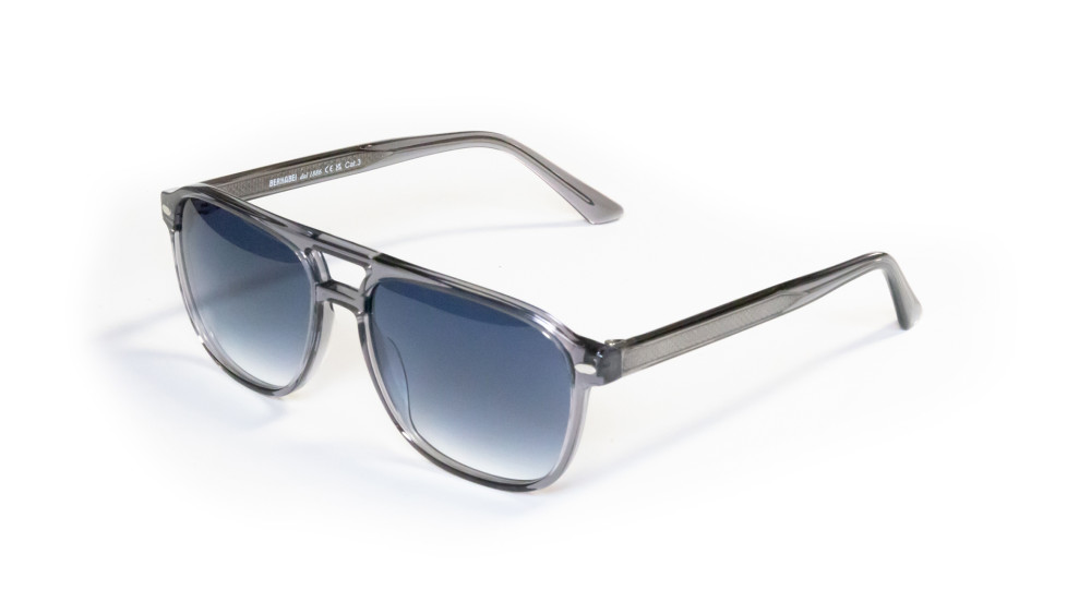 occhiali da sole con lenti azzurre e montatura grigio trasparente