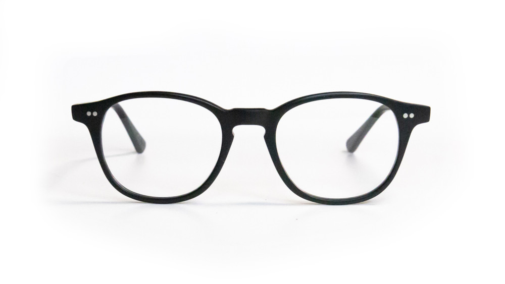 occhiali da sole nero satinato a roma