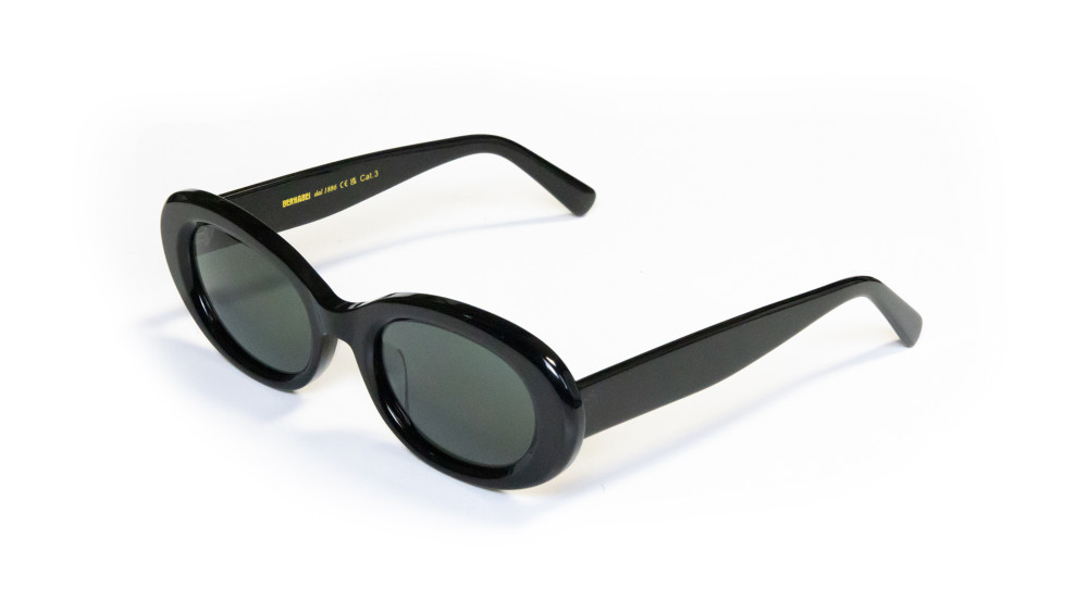 occhiali da sole ovali lenti polarizzate montatura nera