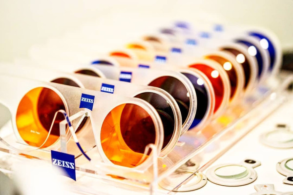 Dove comprare lenti filtranti medicali ZEISS a Roma